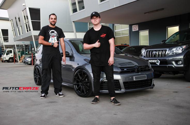 VOLKSWAGEN GOLF ESSEN SATIN BLACK